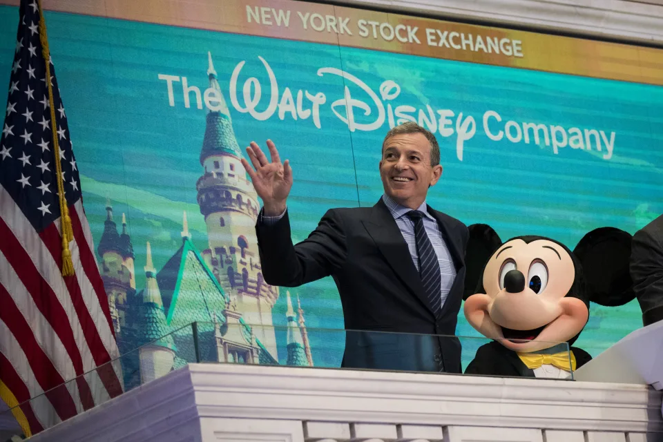 I licenziamenti in Disney colpiscono i team di leadership di Disney+ mentre Bob Iger riconfigura la strategia di streaming