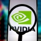 I guadagni di Nvidia superano di nuovo le stime di Wall Street, ma l'azienda ridimensiona le prospettive per la Cina I guadagni di Nvidia superano di nuovo le stime di Wall Street, ma l'azienda ridimensiona le prospettive per la Cina
