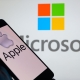 Microsoft supera Apple diventando il leader mondiale per la capitalizzazione di mercato Microsoft supera Apple diventando il leader mondiale per la capitalizzazione di mercato