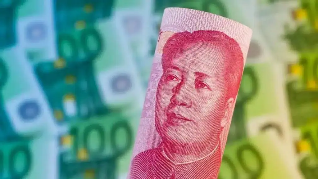 Yuan cinese sta destabilizzando il dollaro statunitense: Ecco perché